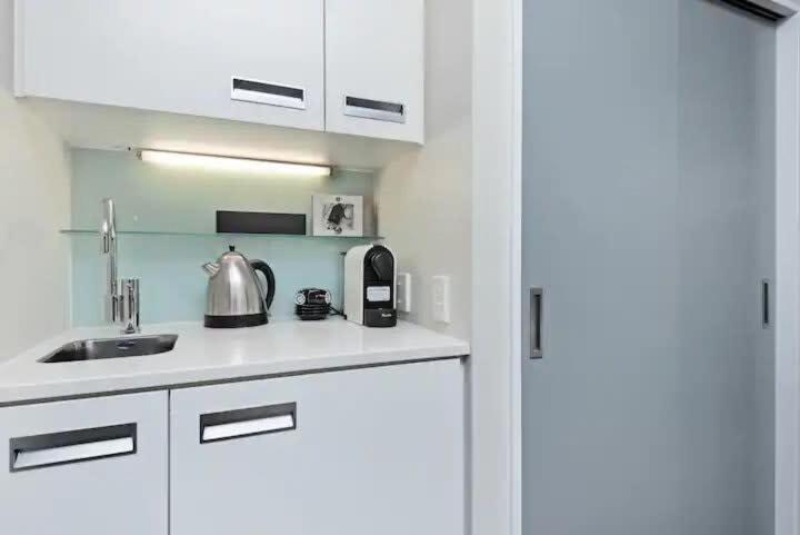 Stunning 1 Bedroom Studio Apartment クイーンズタウン エクステリア 写真
